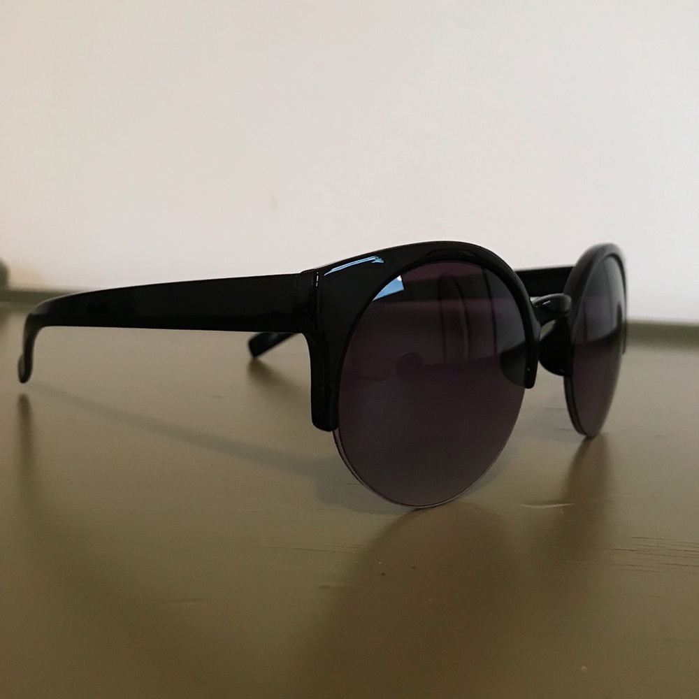 Circle sunglasses!